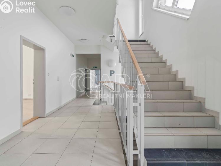 Pronájem obchodního prostoru Praha, U Hostavického potoka 830/26 č. 9