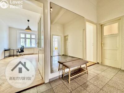 Prodej bytu 3+1 Praha, Drahobejlova č. 2