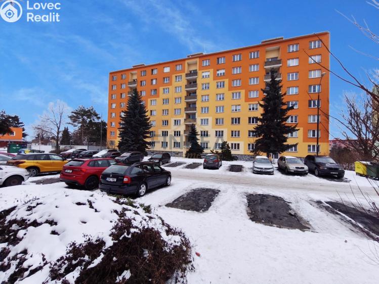 Pronájem bytu 2+1 Chomutov, Pod Břízami č. 2