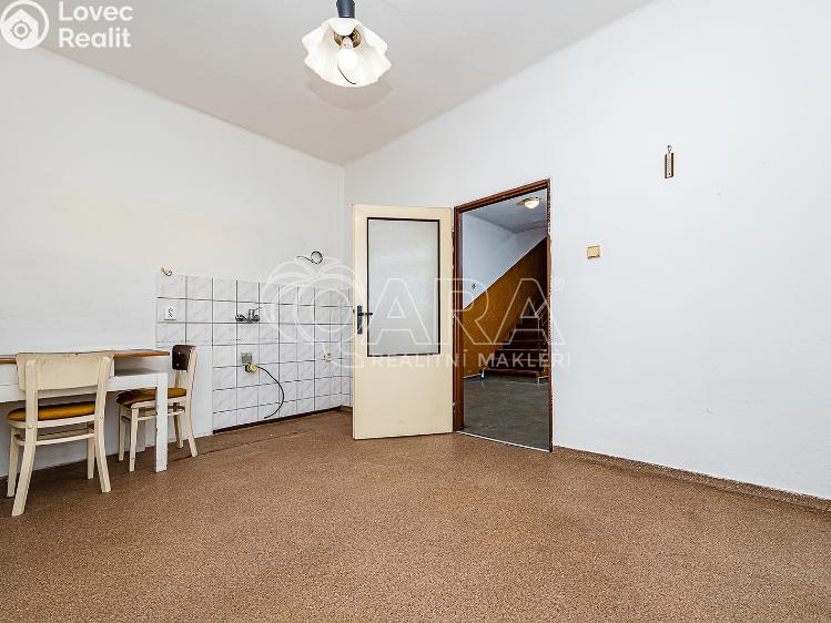 Prodej rodinného domu Jirny, Čapkova 252 č. 9