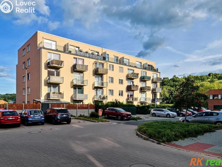 Pronájem bytu 1+KK Hostivice, Ječná č. 1