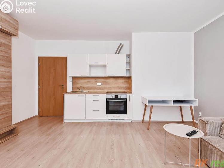 Pronájem bytu 1+KK Hostivice, Ječná č. 6