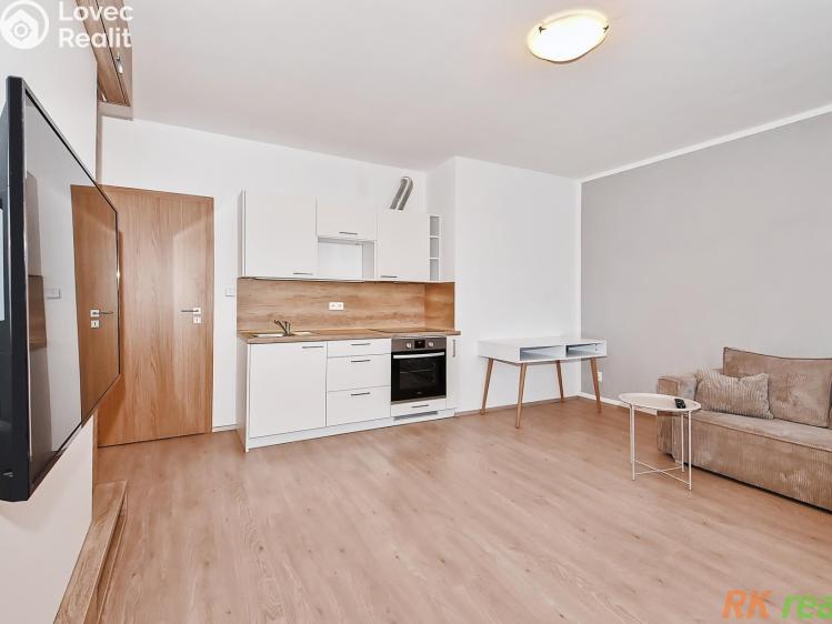 Pronájem bytu 1+KK Hostivice, Ječná č. 7