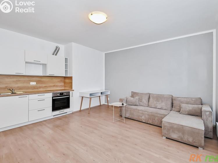 Pronájem bytu 1+KK Hostivice, Ječná č. 8