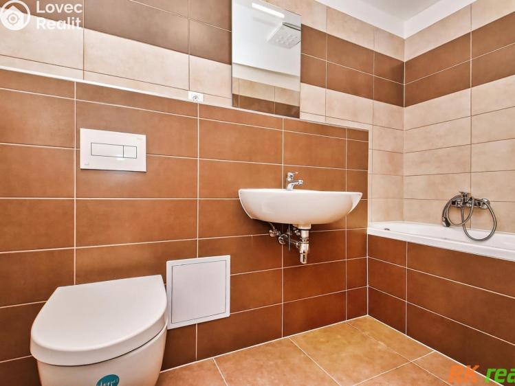 Pronájem bytu 1+KK Hostivice, Ječná č. 12