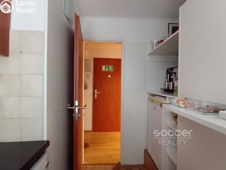 Rent office space Praha, Na Zátorce č. 10