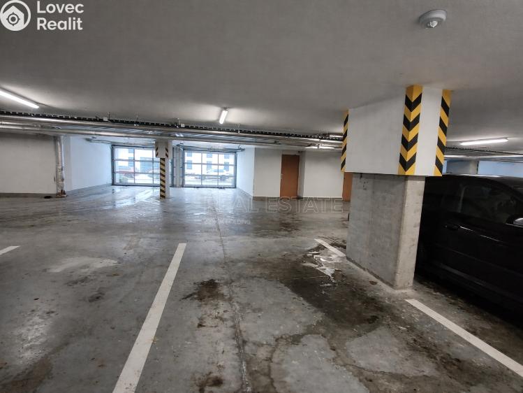 Pronájem garážového stání Brno, Nad Přehradou č. 2