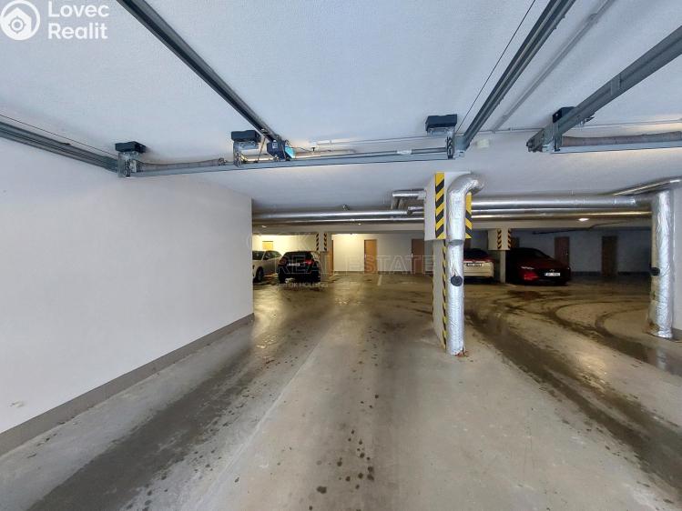 Pronájem garážového stání Brno, Nad Přehradou č. 3