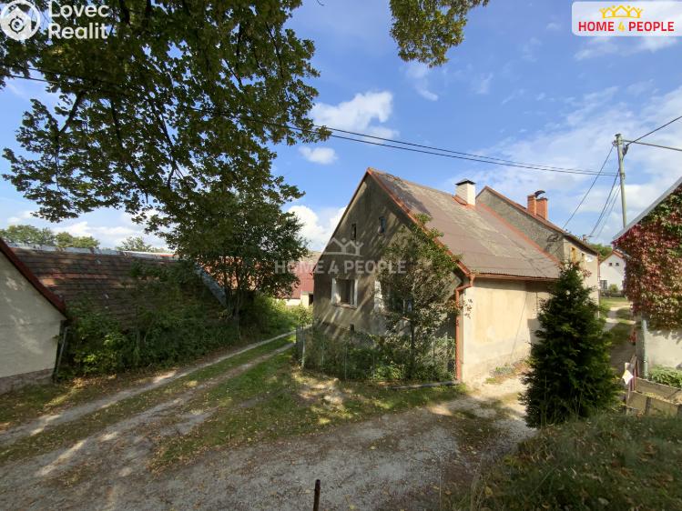 Продаж сімейного будинку Strašín č. 30