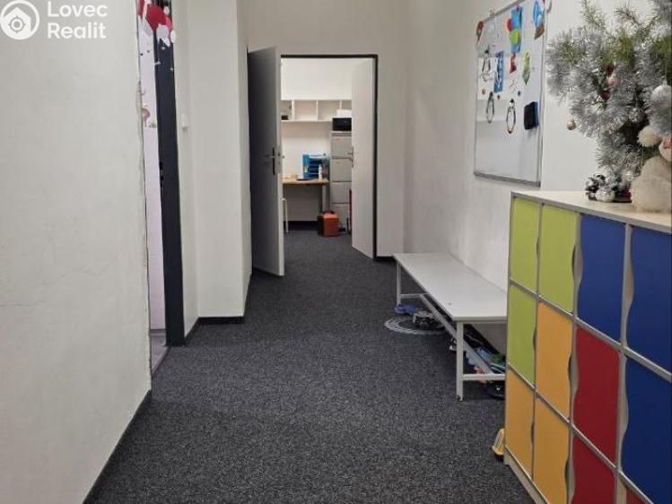 Prodej kanceláře Praha, Přístavní 531/24 č. 4