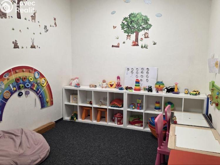 Prodej kanceláře Praha, Přístavní 531/24 č. 9