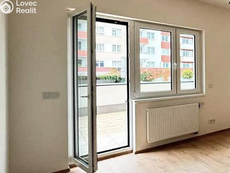 Аренда квартиры 2+KK Praha 5, Hlubočepy, Fabiánové 1308/2 č. 1