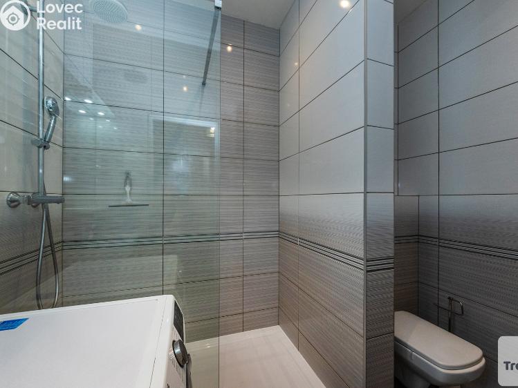 Prodej bytu 3+KK Šestajovice, Komenského č. 15