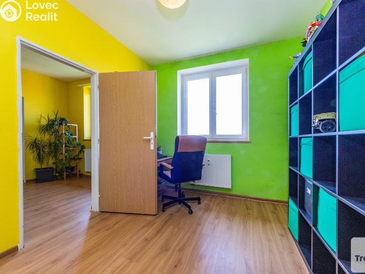 Prodej bytu 3+KK Šestajovice, Komenského č. 18