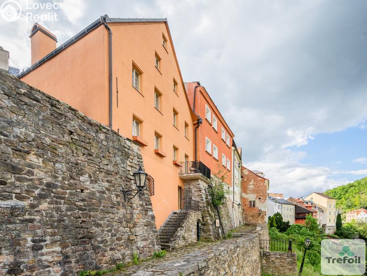 Prodej rodinného domu Loket, T. G. Masaryka 87/21 č. 27