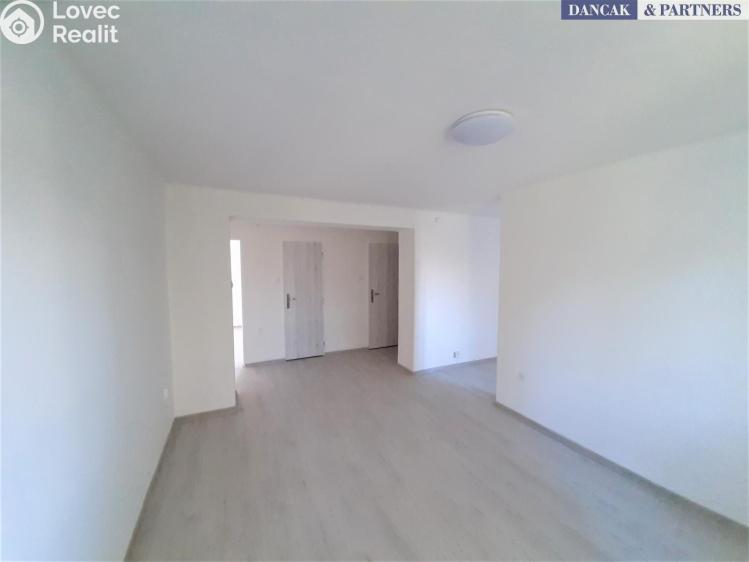 Rent apartment 2+1 Frýdek-Místek, Lidická č. 1