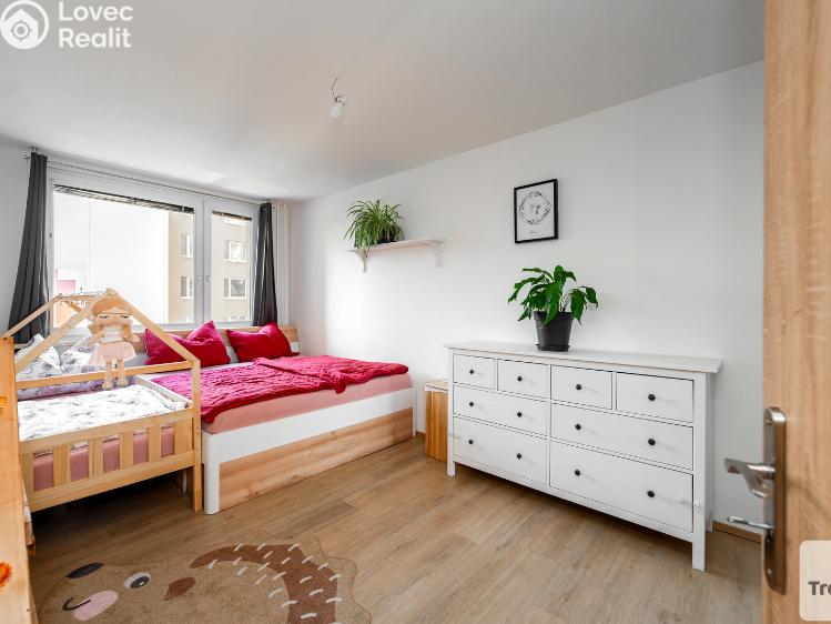 Prodej bytu 2+1 Praha, Bouřilova č. 8