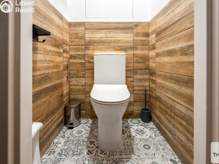 Prodej bytu 2+1 Praha, Bouřilova č. 11