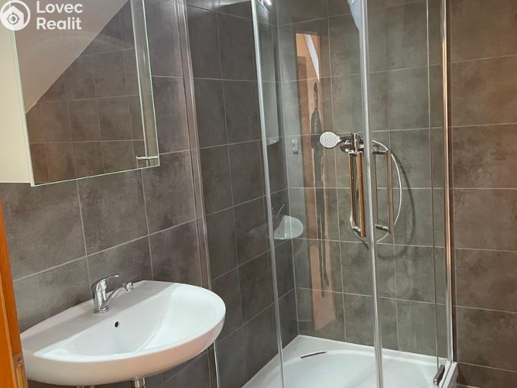 Pronájem bytu 3+KK Kly č. 13