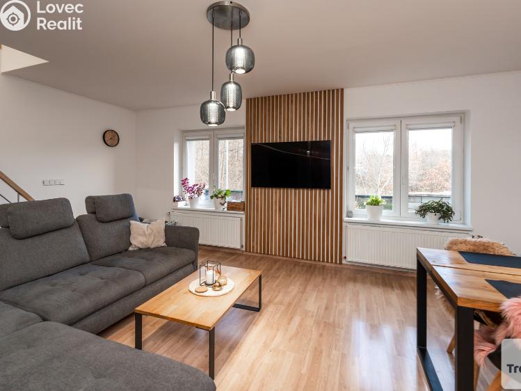 Продаж сімейного будинку Neratovice, Za Lesem č. 15