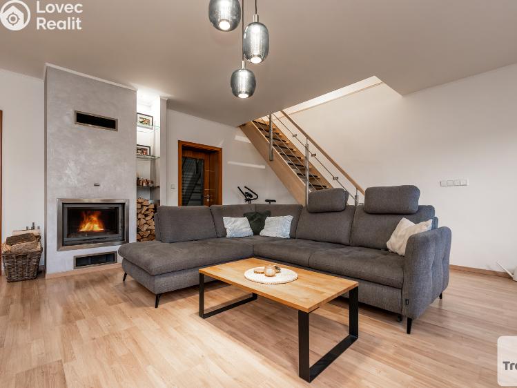 Продаж сімейного будинку Neratovice, Za Lesem č. 16