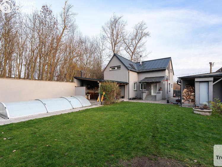 Продаж сімейного будинку Neratovice, Za Lesem č. 4