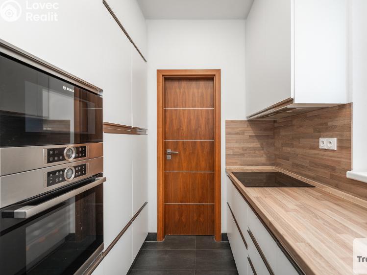 Продаж сімейного будинку Neratovice, Za Lesem č. 9