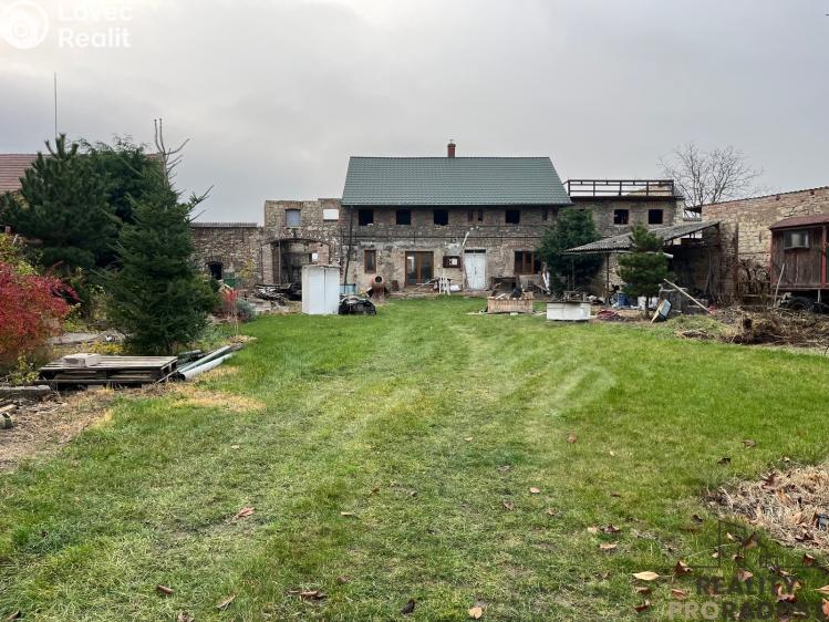 Продаж сімейного будинку Peruc č. 2