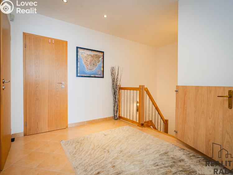 Sale apartment 4+KK Praha, Raichlova č. 10