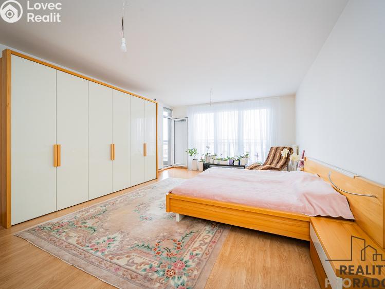 Sale apartment 4+KK Praha, Raichlova č. 12