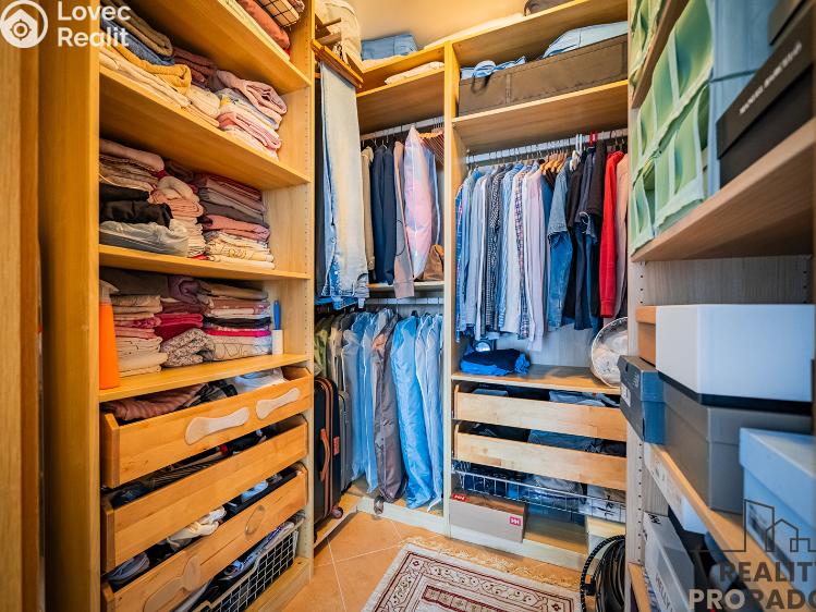 Prodej bytu 4+KK Praha, Raichlova č. 19