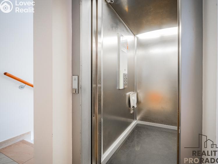 Prodej bytu 4+KK Praha, Raichlova č. 21