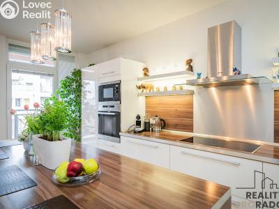 Prodej bytu 4+KK Praha, Raichlova č. 1