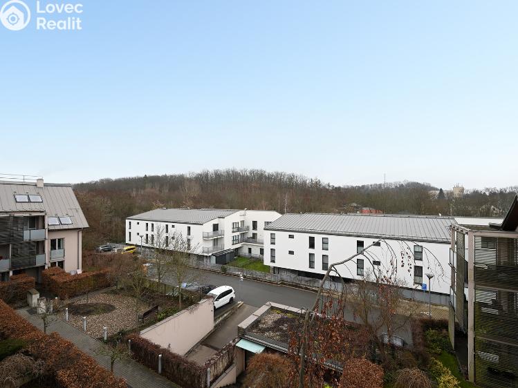 Аренда квартиры 5+KK Praha, Mezilehlá 326/1 č. 37