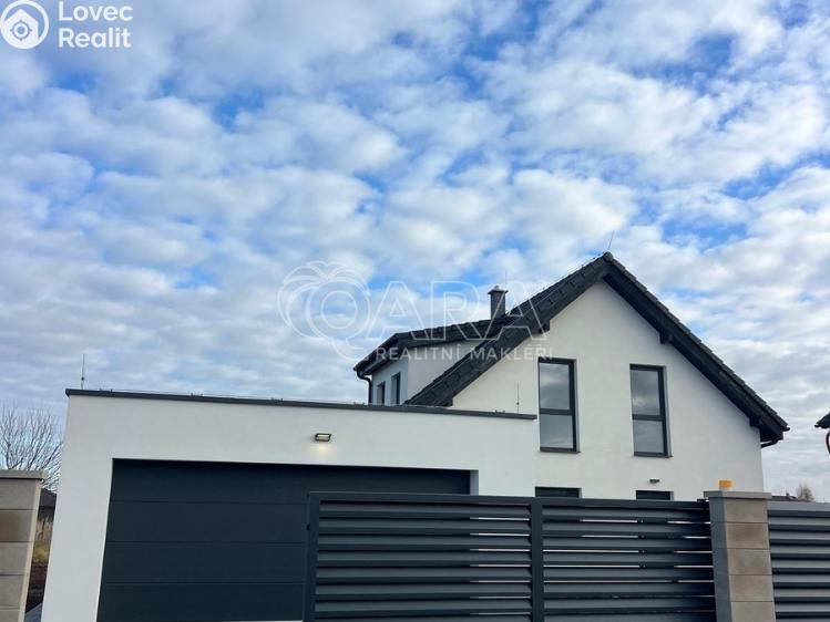 Продажа семейного дома Sibřina, Žitná 621 č. 1