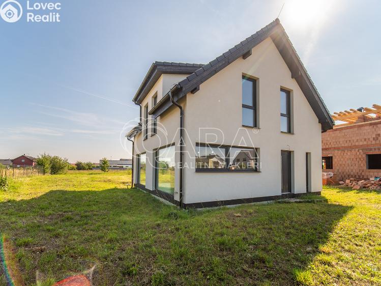 Продажа семейного дома Sibřina, Žitná 621 č. 2