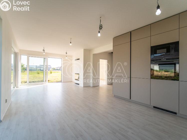 Продажа семейного дома Sibřina, Žitná 621 č. 4