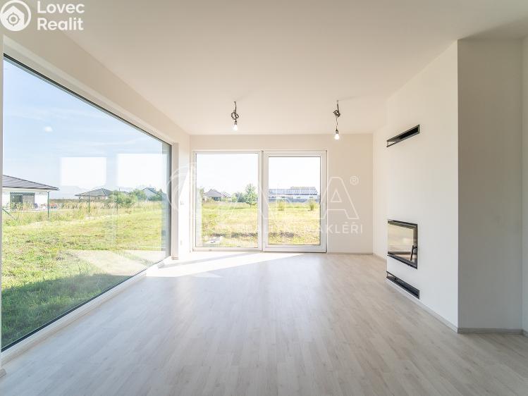 Продажа семейного дома Sibřina, Žitná 621 č. 6