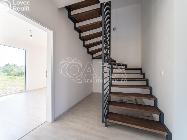 Продажа семейного дома Sibřina, Žitná 621 č. 13