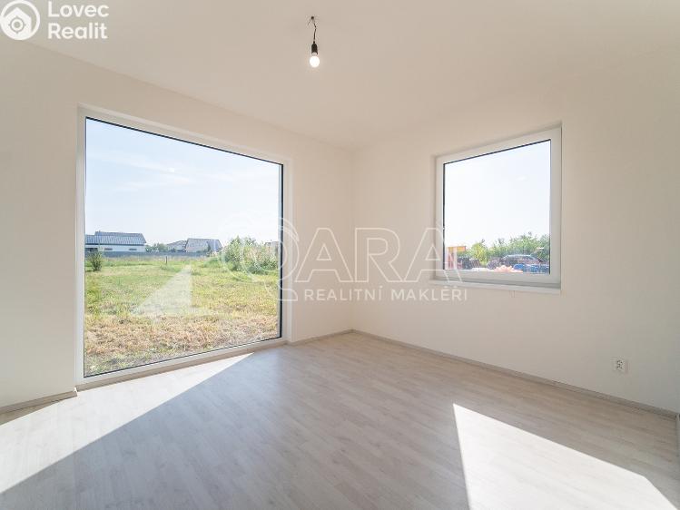 Продажа семейного дома Sibřina, Žitná 621 č. 19