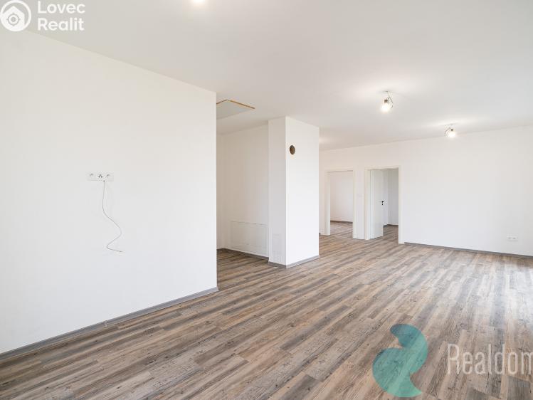 Продажа семейного дома Želeč č. 17