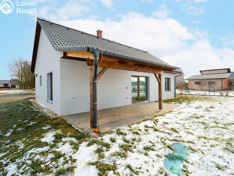 Продаж сімейного будинку Želeč č. 25