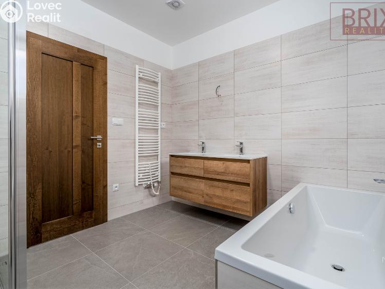 Продаж сімейного будинку Keblov č. 5