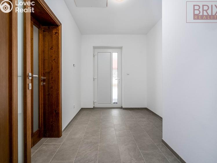 Продаж сімейного будинку Keblov č. 21