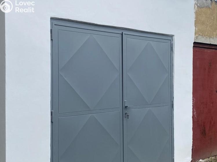 Pronájem garáže Praha, Generála Píky č. 2