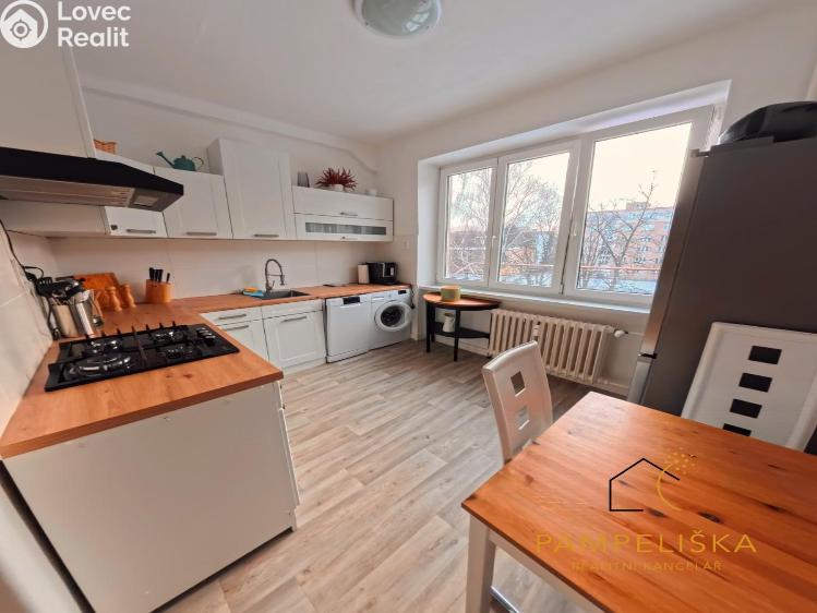 Rent apartment 2+1 Ostrava, Španielova č. 1