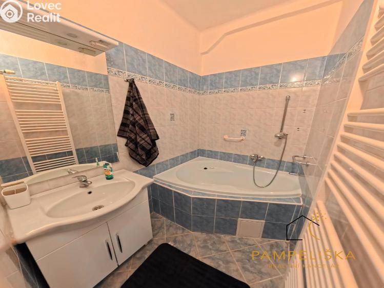 Rent apartment 2+1 Ostrava, Španielova č. 5