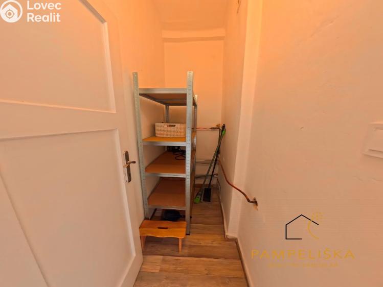 Rent apartment 2+1 Ostrava, Španielova č. 11