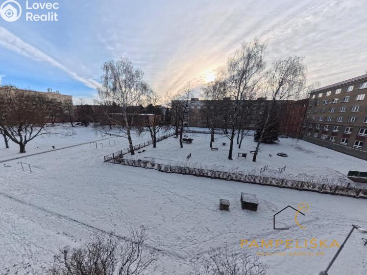 Rent apartment 2+1 Ostrava, Španielova č. 12