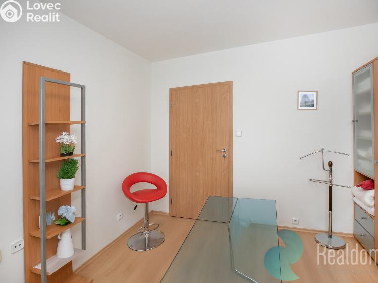 Prodej bytu 3+1 Praha, Brandlova č. 10